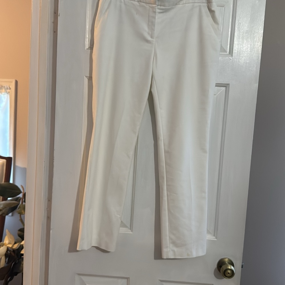 Chico’s  So Slimming What te Slacks size 1